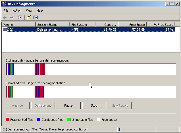 Figura 11. Desfragmentando en un Windows Server 2003 (similar al XP)
